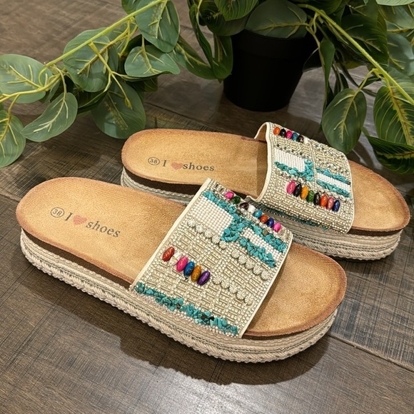 EMBELLISHED MULES SIZE 8 (38) - Picture 16 of 17